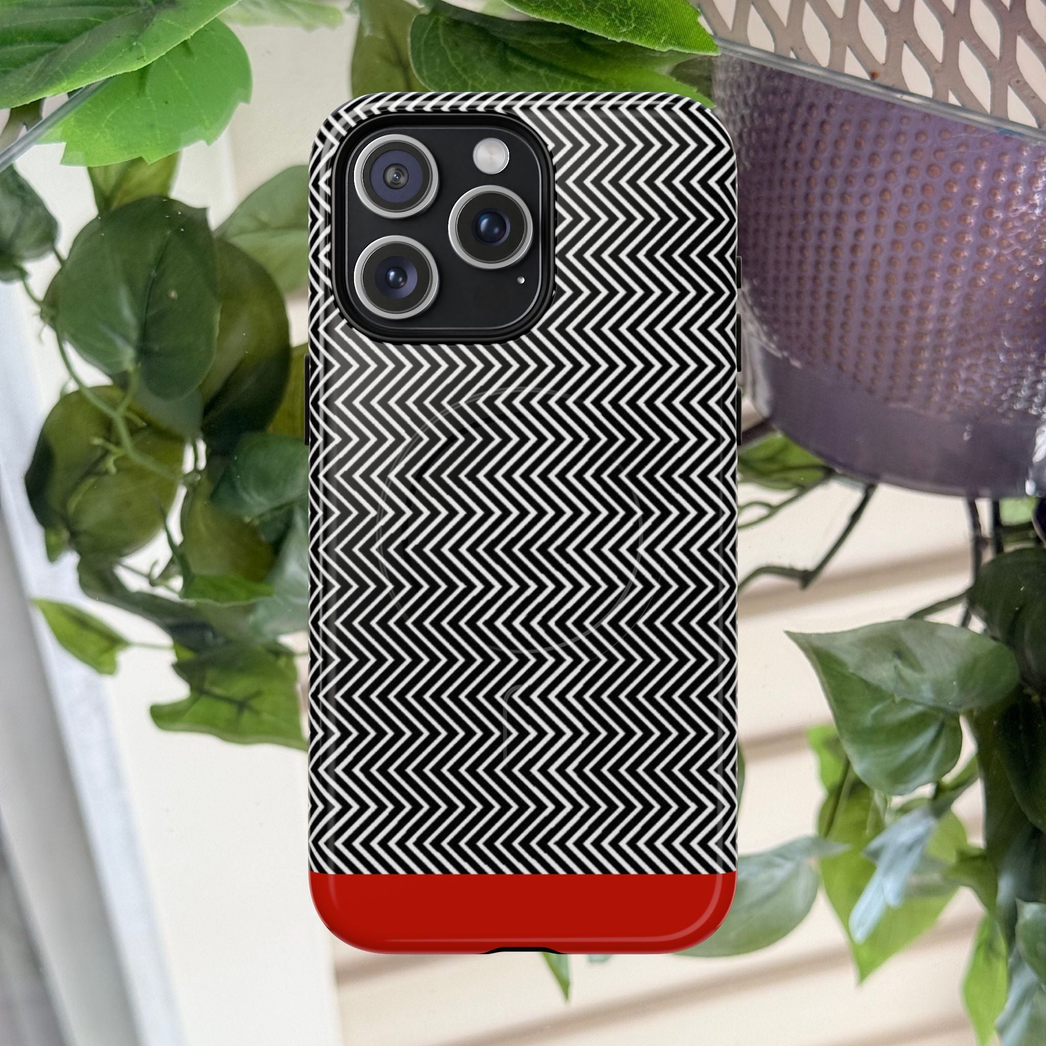 Hidden Panda Optical Illusion Magnetic Case